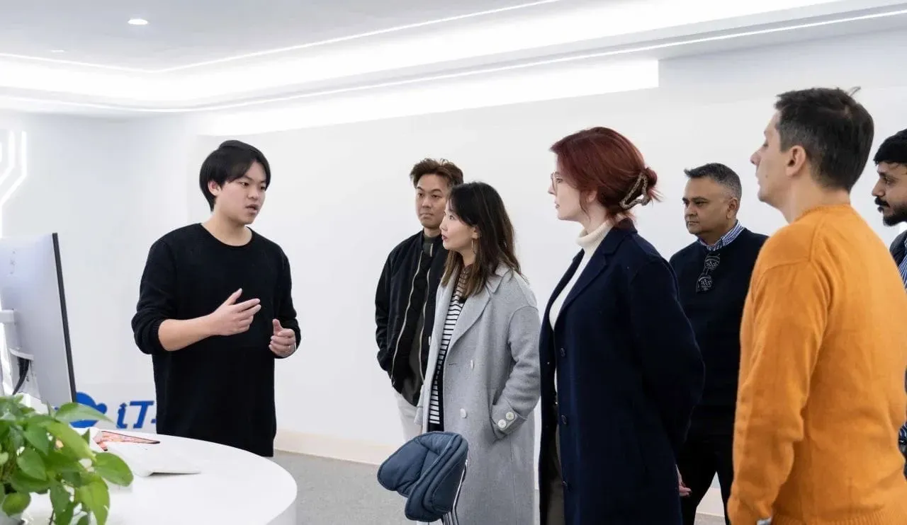 Booking.com's Visit to Smart Order